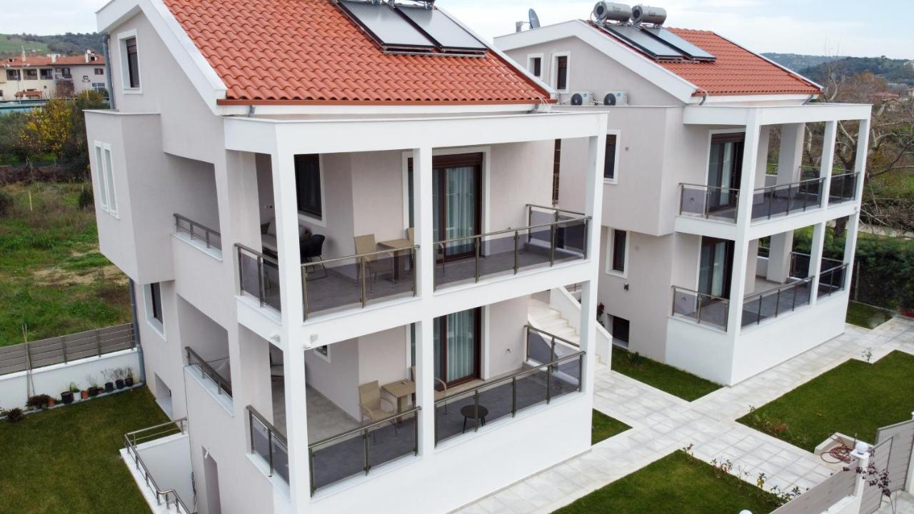 Kalli'S Apartments Nikiti  Eksteriør billede